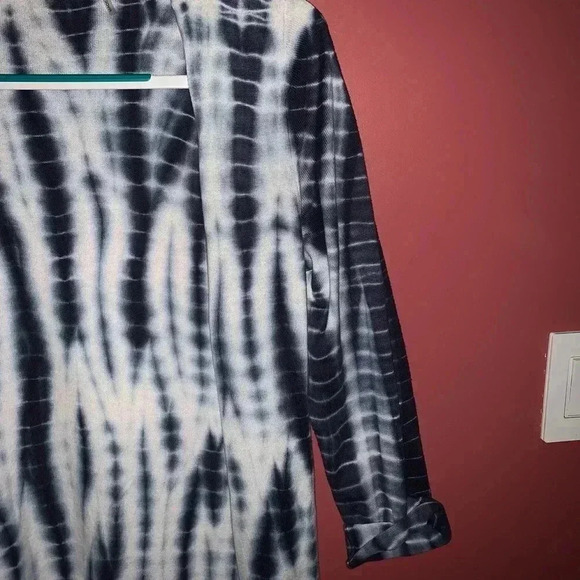 Soft Surroundings tie dye cardigan - Picture 4 of 7